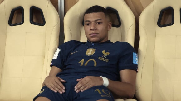 "La ch*tte à ta mère" : Kylian Mbappé victime d'insultes et injures racistes en Argentine durant la célébration de la Coupe du Monde