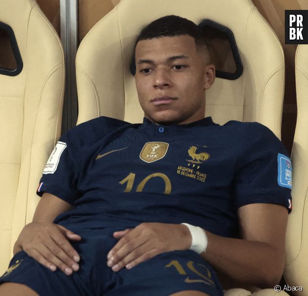 "La ch*tte à ta mère" : Kylian Mbappé victime d'insultes et injures racistes en Argentine durant la célébration de la Coupe du Monde