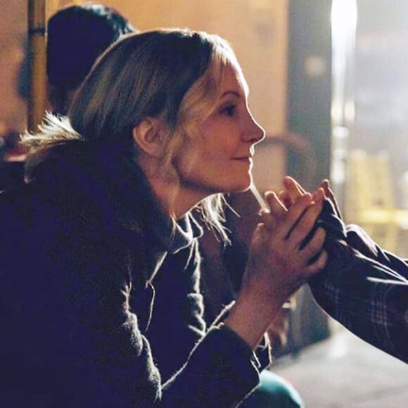 Joanne Froggatt et Taylor Fay dans Last Light