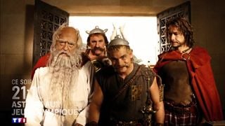 "Il n'a plus mis les pieds sur son propre tournage" : quand le réalisateur d'Astérix aux Jeux Olympiques se faisait virer de son propre film par une star