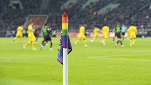 "Je ne veux plus me cacher" : le coming-out historique du joueur de foot Jakub Jankto, international tchèque, dans une magnifique vidéo