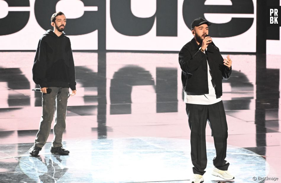 Bigflo et Oli lors de la 38ème cérémonie des Victoires de la musique à la Seine musicale de Boulogne-Billancourt, France, le 10 février 2023. © Coadic Guirec/Bestimage