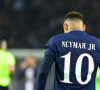 Info - PSG: saison terminée pour Neymar, qui va se faire opérer - Attitude de Neymar Jr ( 10 - PSG ) - - Match de 8ème de finale aller de la Ligue Des Champions 2023 (LDC) "PSG - Bayern Munich (0-1)" au Parc Des Princes, le 14 février 2023.