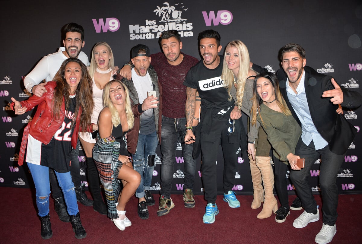 Photo : Montaine Mounet, Jessica Thivenin, Carla Moreau, Mathieu Lacroix,  Paga, Xavier, Jessica Errero (Jessy), Manon, Julien Tanti et Kevin Guedj -  Soirée de lancement de la nouvelle émission de télé-réalité 