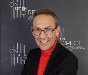 Exclusif - Julien Courbet (RTL) - Backstage de l'enregistrement de l'émission "On Est En Direct" (OEED), Spéciale 100 ans de la radio, présentée par L.Ruquier, diffusée sur France 2 le 8 mai © Jack Tribeca / Bestimage 