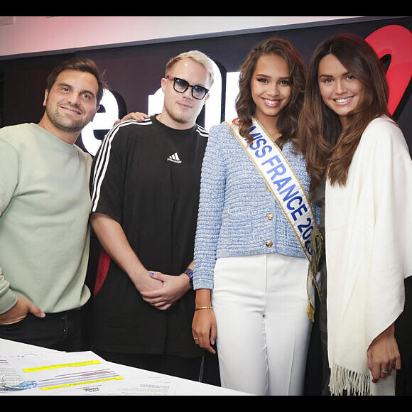 Exclusif - Fabien Delettres, Guillaume Genton, Miss France 2023 Indira Ampiot, Diane Leyre (Miss France 2022) - Matinale d’Europe 2, 6H-9H30 animée par G.Genton, F.Delettres, D.Leyre - Paris le 03/01/2023 - © Jack Tribeca / Bestimage