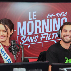 Exclusif - Diane Leyre, Fabien Delettres - Le Morning Sans Filtre sur Virgin Radio, animé par G.Genton, D.Leyre, F.Delettres, et diffusé en direct de 6h à 9h30 du lundi au vendredi - Paris le 13/10/2022 - © Jack Tribeca / Bestimage