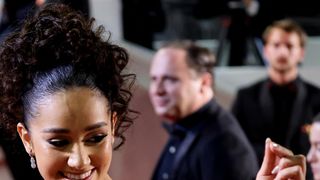 "Dès que je ne rentre plus dans mon 36..." : Léna Situations violemment critiquée pour sa prise de poids, elle affiche les horreurs qu'elle reçoit et recadre les haters avec classe