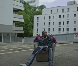 Mais selon lui, il a été coupé au montage.