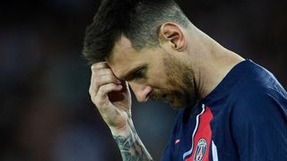 "Attitude de star lamentable", "Il se fout de qui ?" : Lionel Messi malheureux à Paris, les supporters se moquent de sa déprime