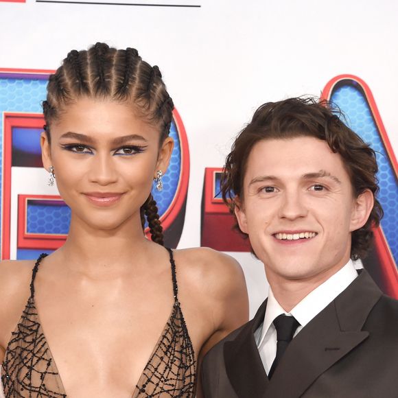 Tom Holland et sa compagne Zendaya à la première du film "Spider-Man: No Way Home" à Los Angeles, le 13 décembre 2021.