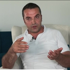 "Ça me rend malade de le voir en liberté" : Yuksel Yakut, l'homme percuté par Pierre Palmade s'exprime pour la première fois depuis l'accident