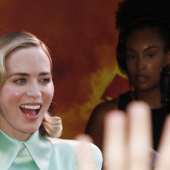 Emily Blunt - Arrivées sur le tapis rouge de l'avant première mondiale du film "Oppenheimer" au Grand Rex à Paris le 11 juillet 2023. © Denis Guignebourg/Bestimage 