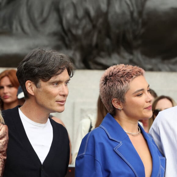 Robert Downey Jr., Emily blunt, Cillian Murphy, Florence Pugh et Matt Damon au photocall du film "Oppenheimer" sur Trafalger Square à Londres, Royaume Uni, le 12 juillet 2023. 