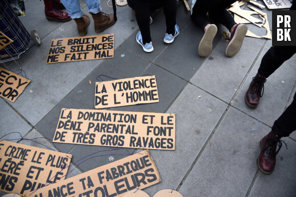 People, especially women, gather for a rally to denounce the harassment and sexual violence in daily life following the hashtag #MeToo on the Place de la Republque in Paris, France, January 27, 2018. Photo by Alain Apaydin/ABACAPRESS. COM 