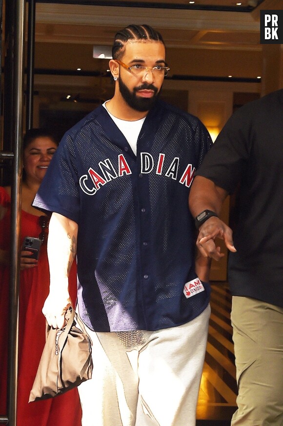 Il s'agissait du carnet de Drake lorsqu'il était collégien.
Drake à New York.