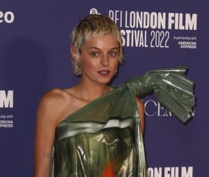 Emma Corrin à la première Européenne du film de "My Policeman" lors du 66ème BFI London Film Festival au Royal Festival Hall à Londres, Royaume Uni, le 15 octobre 2022. 