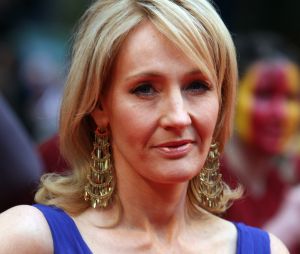07/07/2009: Harry Potter And The Half-Blood Prince - UK film premiere at the Odeon Leicester Square, London. Here JK Rowling. Credit: Justin Goff/GoffPhotos.com Ref: KGC-03