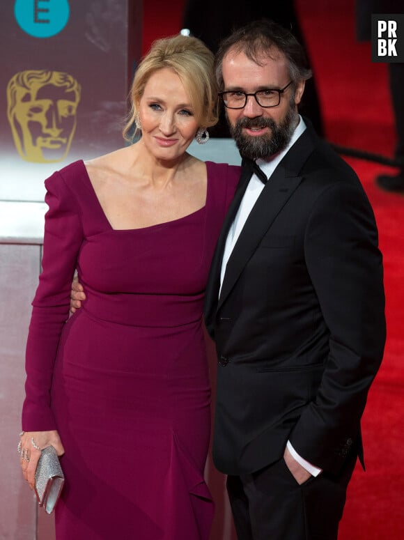 JK Rowling et son mari Neil Murray - Arrivée des people à la cérémonie des British Academy Film Awards (BAFTA) au Royal Albert Hall à Londres, le 12 février 2017. 