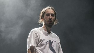 Lomepal accusé de viol : la carrière du rappeur en danger suite à la plainte ? Il fait déjà face à une lourde conséquence