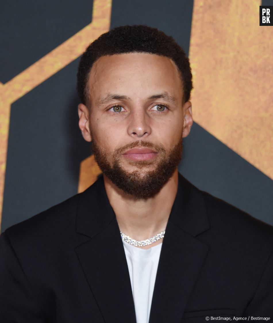 Stephen Curry, un homme parfait ? La star de la NBA a chanté sur scène ...