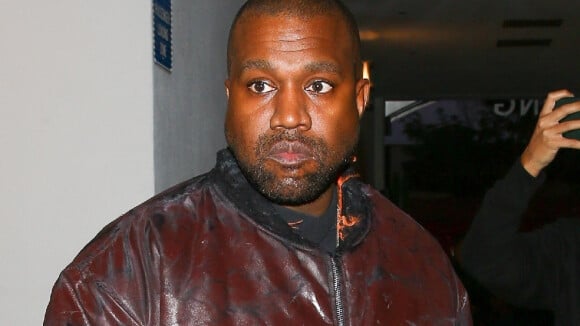 "Un grand malade" : Kanye West grillé en pleine fellation sur un bateau à Venise, les internautes hallucinent !