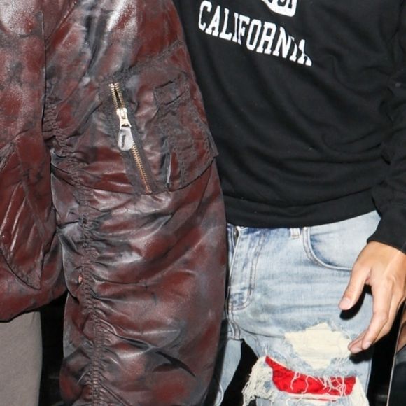 Le rappeur Ye (Kanye West) a dîné au restaurant E Baldi à Los Angeles, après être allé voir jouer son fils Saint dans un match de basket à la Mamba Academy. Le 16 juin 2023  Los Angeles, CA - Kanye West and rapper Fabolous hit fancy E Baldi for dinner in L.A. Earlier today, Kanye was pictured in Calabasas where he and ex Kim Kardashian attended son's Saint basketball game. Pictured: Ye, Kanye West 