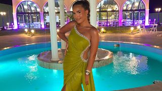 "Même Rihanna était plus humble" : Poupette Kenza chante comme une casserole au mariage de son amie Youssra, les internautes voient rouge