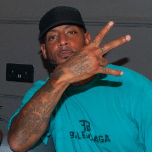 Booba commente régulièrement l'actualité.
Booba et Wejdene.