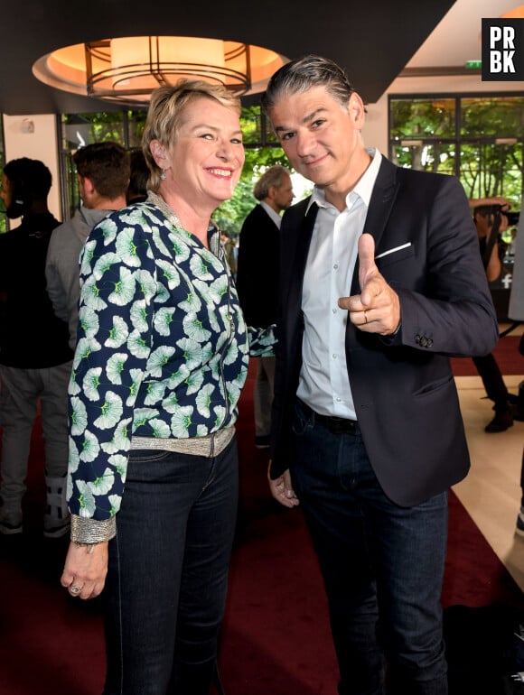 Élise Lucet et Jacques Cardoze au photocall de la conférence de presse de France 2 au théâtre Marigny à Paris le 18 juin 2019 © Coadic Guirec / Bestimage