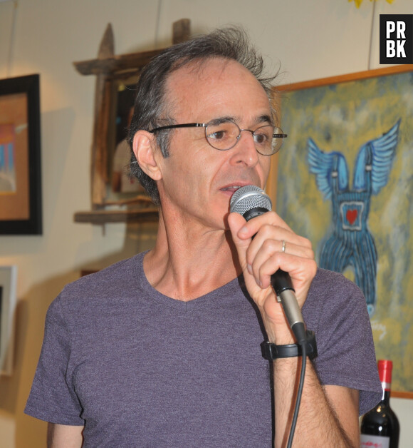 Exclusif - Jean-Jacques Goldman - Vente aux enchères à l'occasion du 20ème anniversaire du spectacle "Les Vendanges du Coeur" à Ouveillan, près de Narbonne (Aude) au profit des "Restos du Coeur" le 20 juillet 2014.