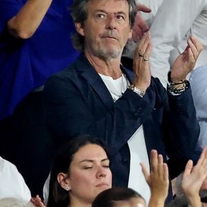 Jean-Luc Reichmann - People dans les tribunes lord du match d'ouverture de la Coupe du Monde de Rugby France 2023 avant le match de la Poule A entre la France et la Nouvelle-Zélande au Stade de France à Saint-Denis le 8 septembre 2023. © Dominique Jacovides/Bestimage 