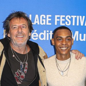 Stomy Bugsy, Jean-Luc Reichmann, Alexandre Achdjian et Lola Dubini - Rencontre avec l'équipe de la série "Léo Matteï" lors du Festival Séries Mania à Lille le 19 mars 2023. © Stéphan Vansteenkiste/Bestimage