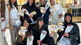 "Ça part en bagarre" : Sarah Fraisou filme une grosse embrouille entre Martika Caringella et une influenceuse célèbre lors d'un voyage au Sénégal