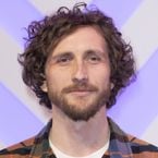 On a vu le spectacle de Baptiste Lecaplain sur Prime Video et c'est (encore) une masterclass pas seulement drôle