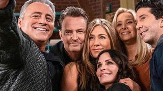 Après nous avoir tant fait rire, les stars de Friends nous font pleurer avec leur réaction à la mort de Matthew Perry