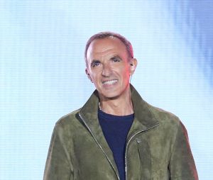 Exclusif - Nikos Aliagas - Enregistrement de l'émission "Tous avec les bleus, le concert événement", diffusée en direct sur TF1 le 12 octobre 2023, au Village Rugby, place de la Concorde, à Paris © Cyril Moreau-Veeren / Bestimage
