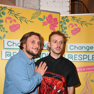 Exclusive - David Coscas (McFly) and Maxence Laperouse attending to the launching party of the book 'Change ta vie, RESPLENDIS' by Tiffany Coscas and Flora Terruzzi, held at La maison Nomade, in Paris, France, on September 15, 2022. Photo by Mireille Ampilhac/ABACAPRESS.COM 