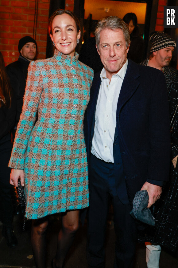 Hugh Grant et sa femme Anna Elisabet Eberstein - Front row du défilé Chanel collection 2023/24 des Métiers d'art à Manchester, Royaume Uni, le 7 décembre 2023. © Olivier Borde/Bestimage 