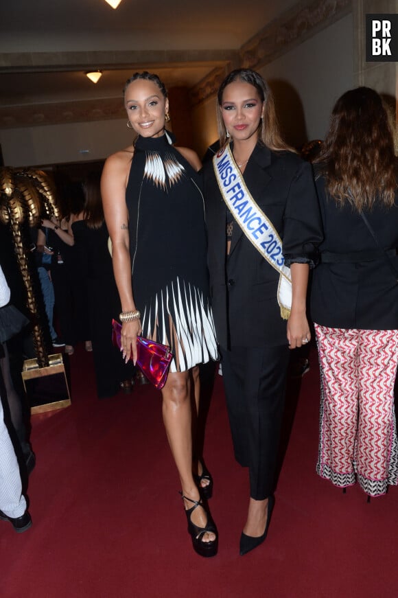 Alicia Aylies (Miss France 2017) et Indira Ampiot (Miss France 2023) lors du "Etam Show 2023" au club "Le Palace" lors de la Fashion Week de Paris (PFW), le 26 septembre 2023. © Rachid Bellak/Bestimage