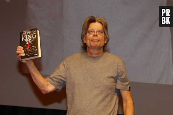 L'ecrivain Stephen King présente son livre "Doctor Sleep" a Hambourg, le 20 novembre 2013
