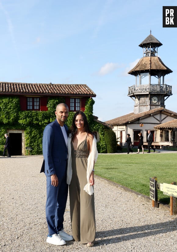 Semi Exclusif - Tony Parker et sa compagne Alizé Lim lors de la fête de la fleur et l'intronisation de personnalités commandeurs et ambassadeurs par la Commanderie du Bontemps au Château Smith Haut Lafitte à Martillac le 27 avril 2023. © Fabien Cottereau / Patrick Bernard / Bestimage