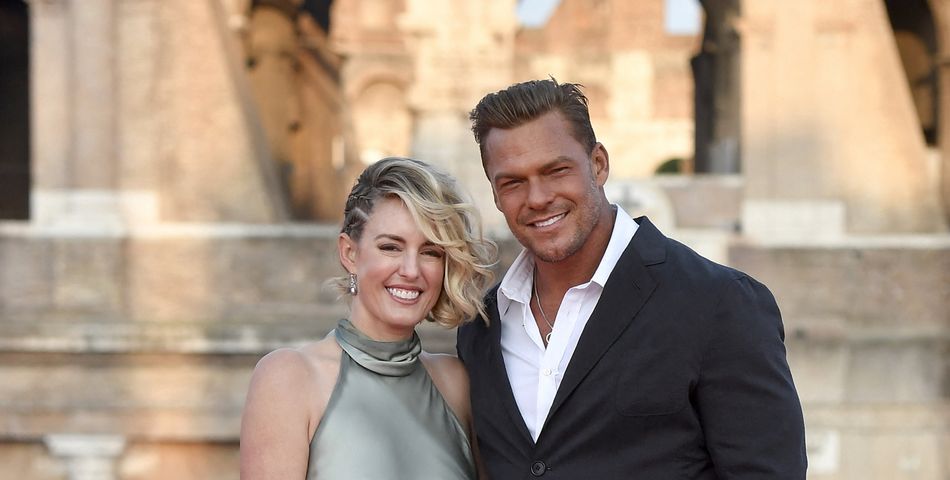 Catherine Ritchson et Alan Ritchson à la première du film Fast ...