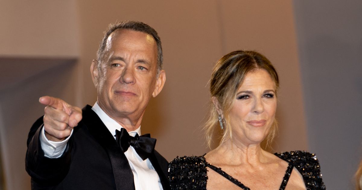 Photo : Rita Wilson entourée de son mari Tom Hanks et ses enfants