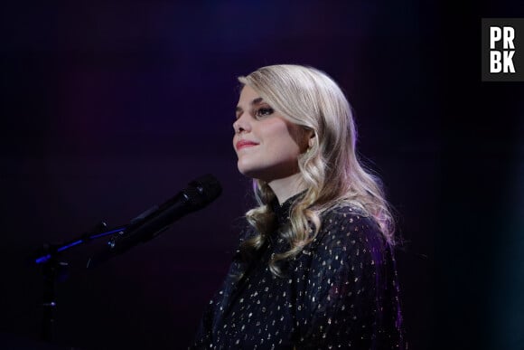 Exclusif - Coeur de Pirate (Béatrice Martin) - Surprises - Enregistrement de l'émission "La boîte à secrets 11", présentée par F.Bollaert et diffusée le 19 novembre sur France 3. Le 4 octobre 2021 © Rubens Hazon / Bestimage