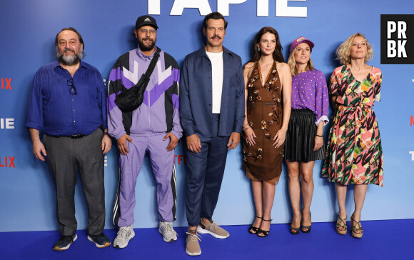 Patrick d'Assumçao, Hakim Jemili, Laurent Lafitte, Joséphine Japy, Camille Chamoux et Ophélia Kolb - Avant-première Netflix de la série "Tapie" à l’UGC Normandie Paris le 11 septembre 2023. © Coadic Guirec/Bestimage