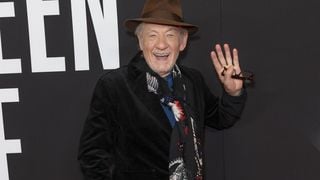 Il a interprété Gandalf et Magnéto : pourquoi la santé de Ian McKellen inquiète tant les fans ?