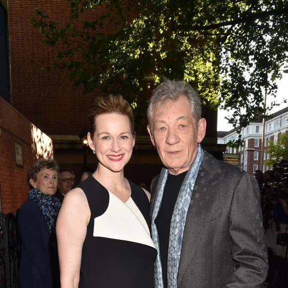 Sir Ian McKellen et Laura Linney à la première de «Holmes» à Londres, le 10 juin 2015