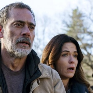 Jeffrey Dean Morgan dans La Chapelle du Diable sur Netflix.