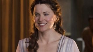 Spartacus Blood & Sand saison 2 ... Lucy Lawless parle de Lucretia (spoiler)